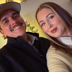 Meet your Posher, Chanel